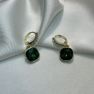 Taş Detaylı Zümrüt Küpe