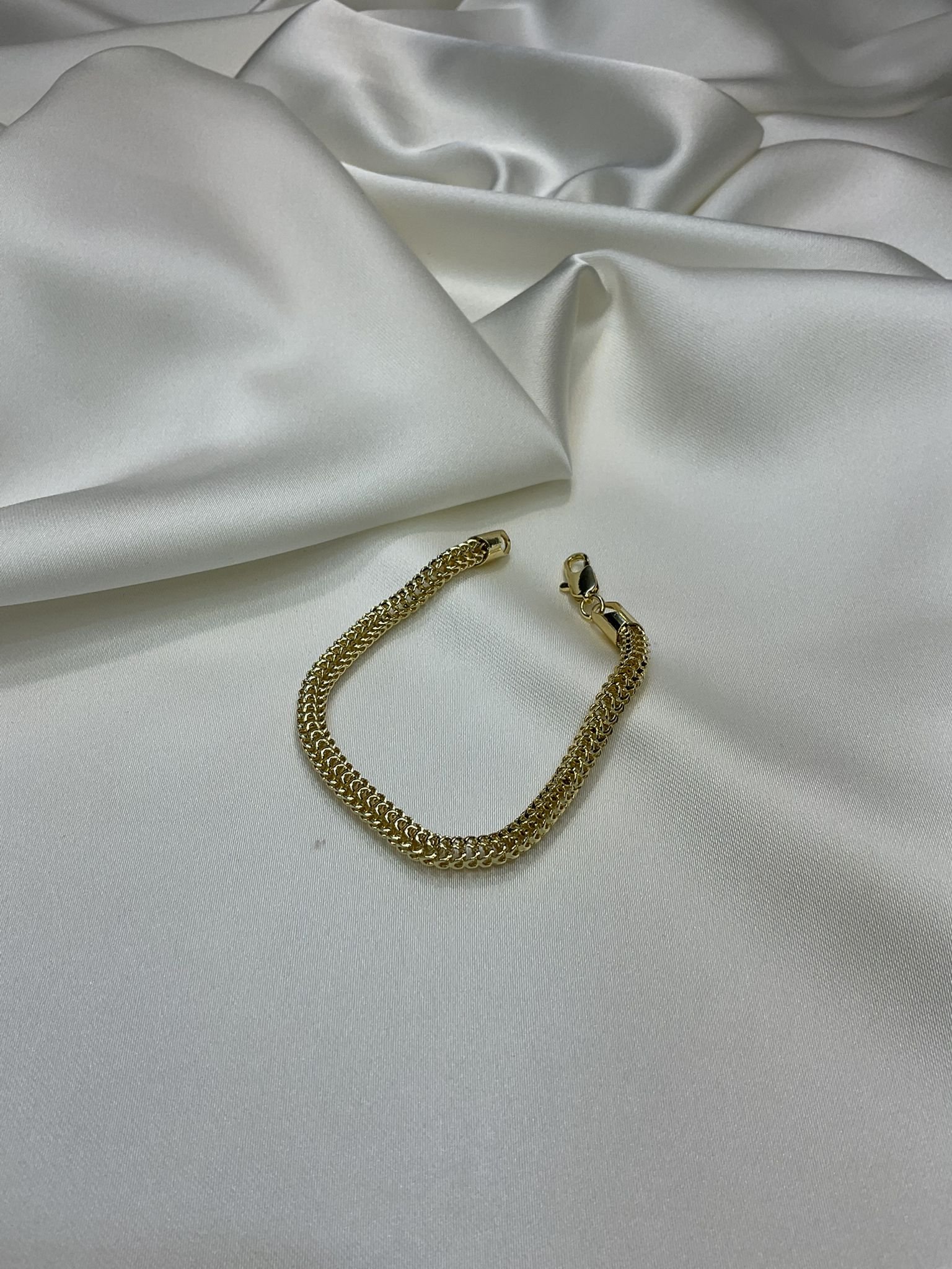 Altın Renkli Kalın Zincir Bileklik - Görsel 4