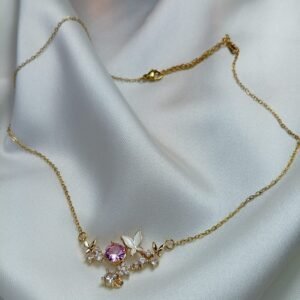 Kelebek Bahçesi Kolye