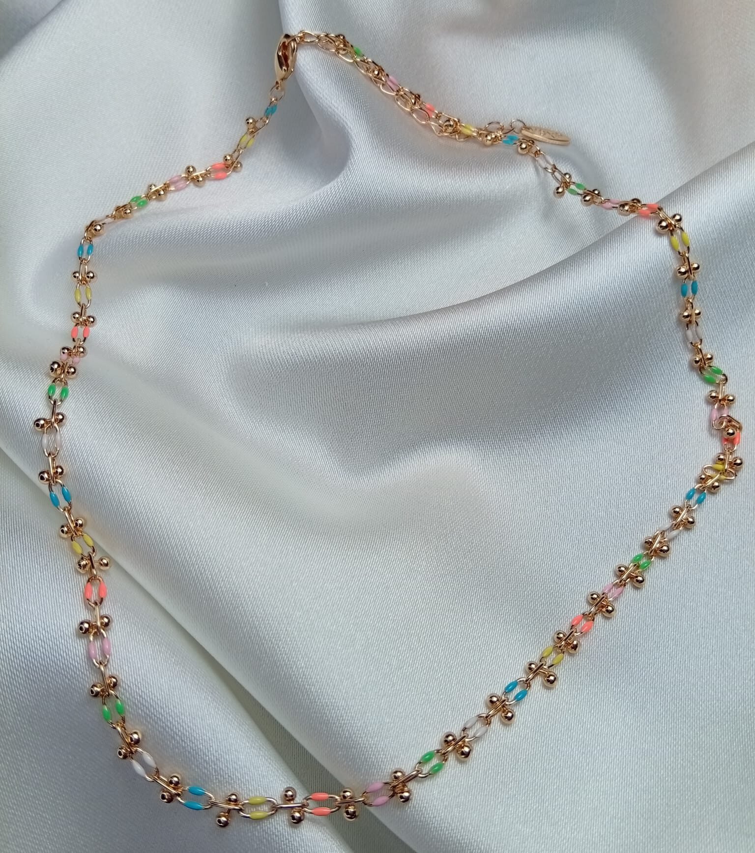 Gökkuşağı Altın Kolye